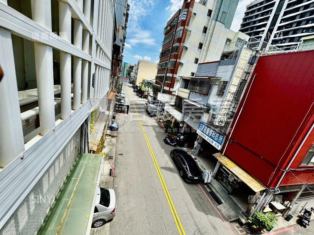前後雙臨路大地坪透天店面房屋室內格局與周邊環境