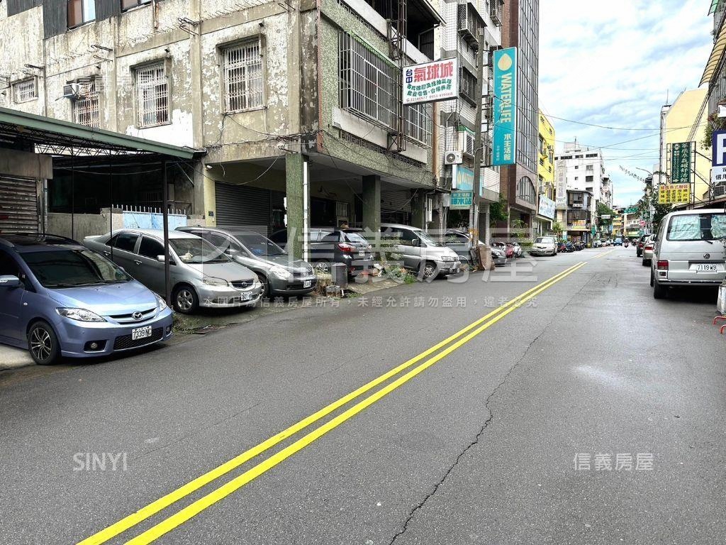 前後雙臨路大地坪透天店面房屋室內格局與周邊環境