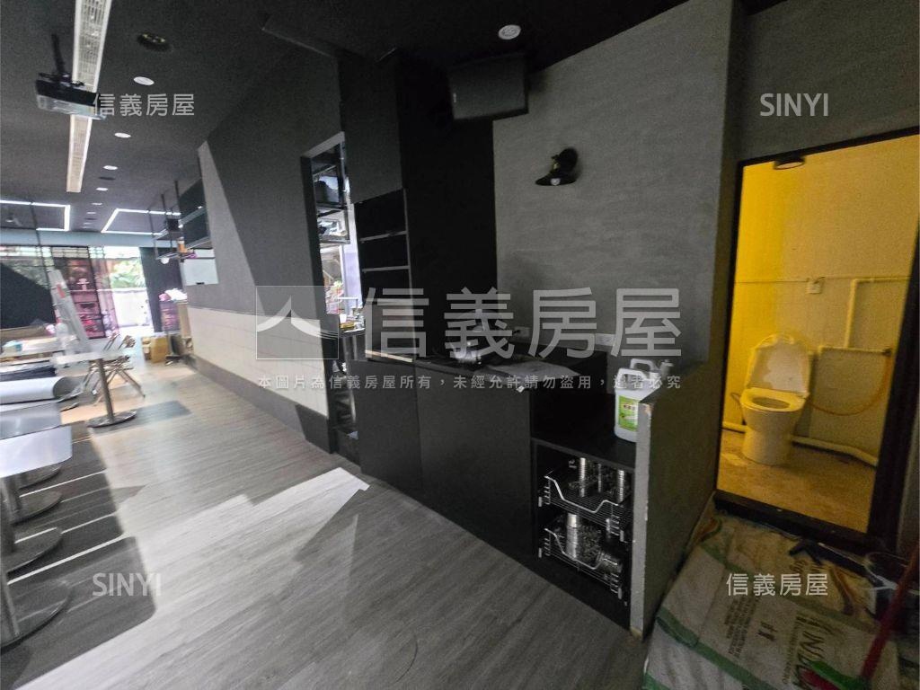 專任新莊輔大透天房屋室內格局與周邊環境