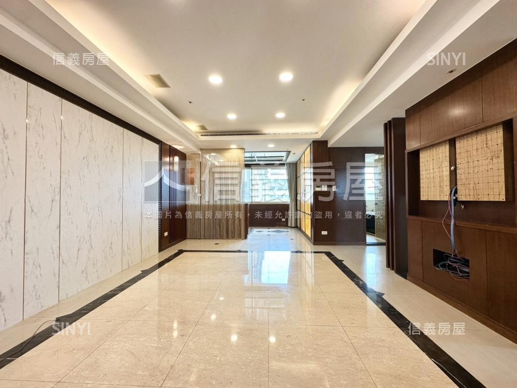 豪景皇翔凱旋門房屋室內格局與周邊環境