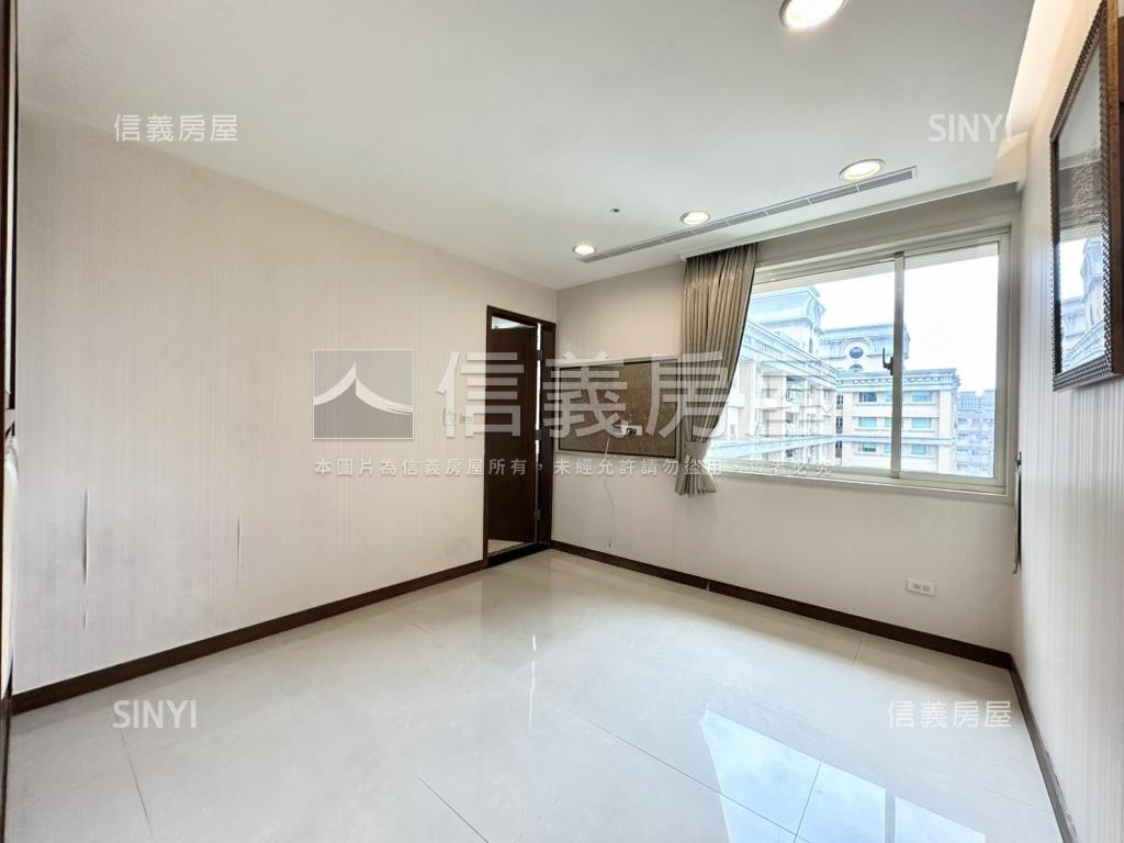豪景皇翔凱旋門房屋室內格局與周邊環境