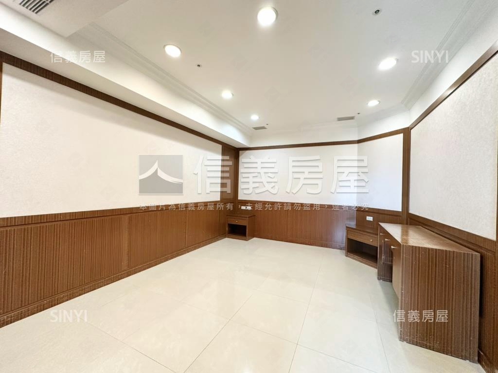豪景皇翔凱旋門房屋室內格局與周邊環境