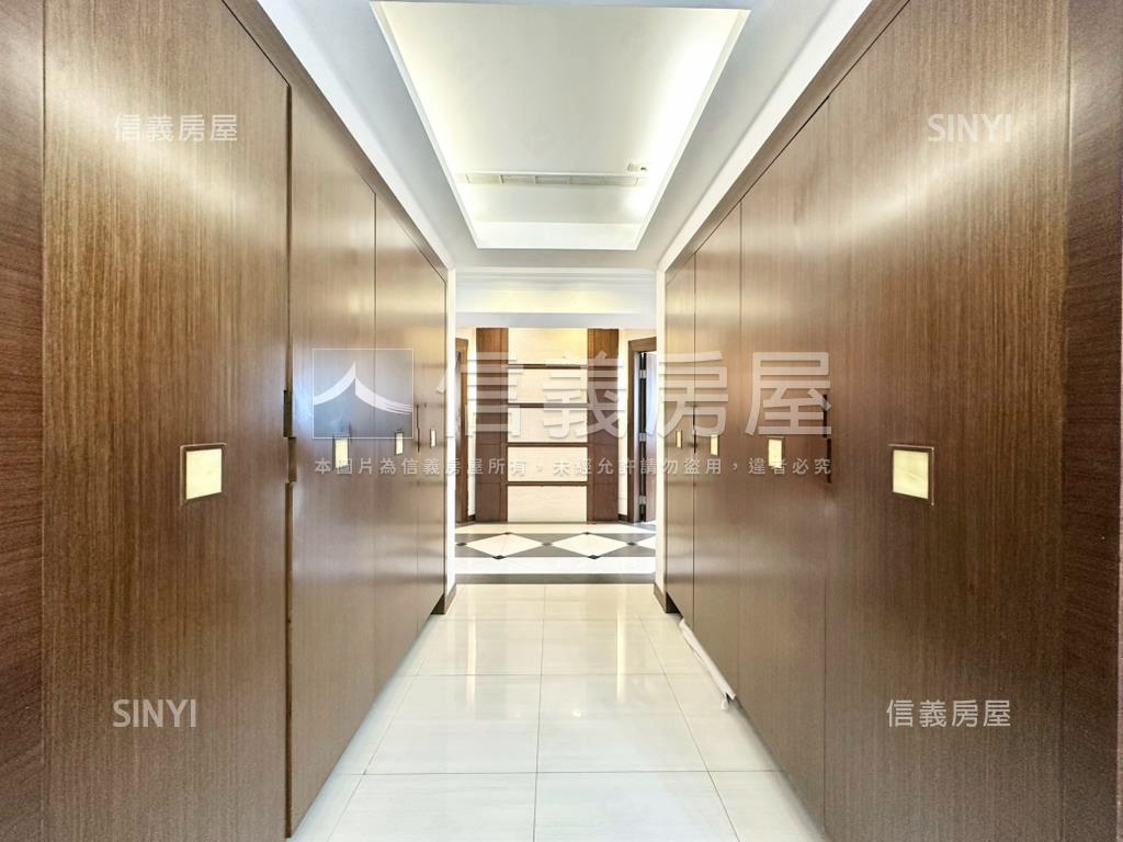 豪景皇翔凱旋門房屋室內格局與周邊環境