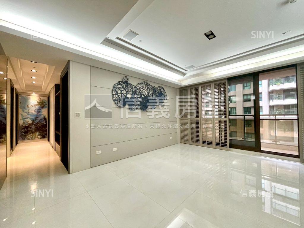 心悅龍灣稀有高樓三房平車房屋室內格局與周邊環境