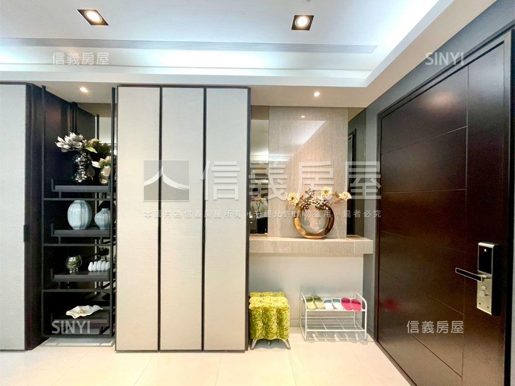 心悅龍灣稀有高樓三房平車房屋室內格局與周邊環境