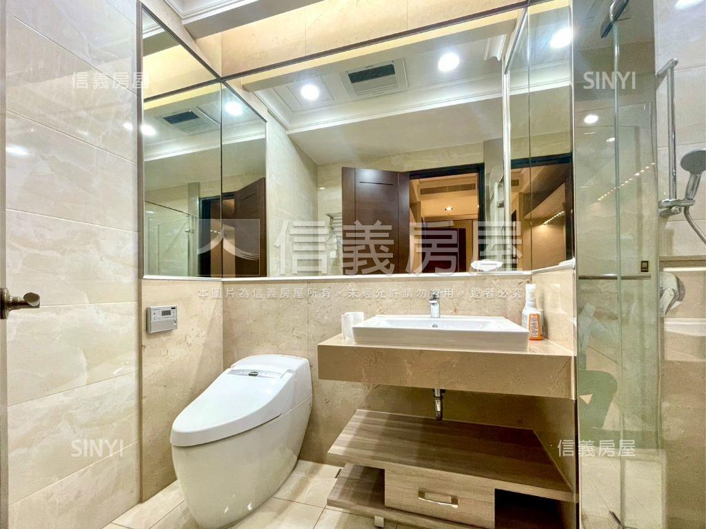 心悅龍灣稀有高樓三房平車房屋室內格局與周邊環境