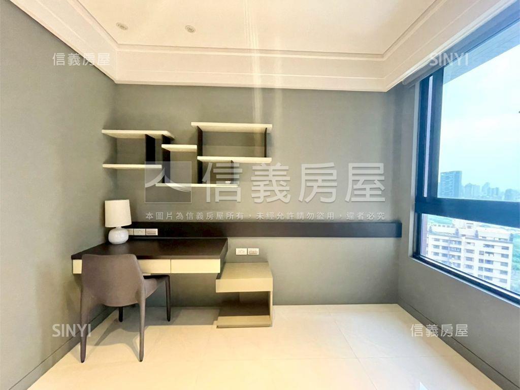 心悅龍灣稀有高樓三房平車房屋室內格局與周邊環境