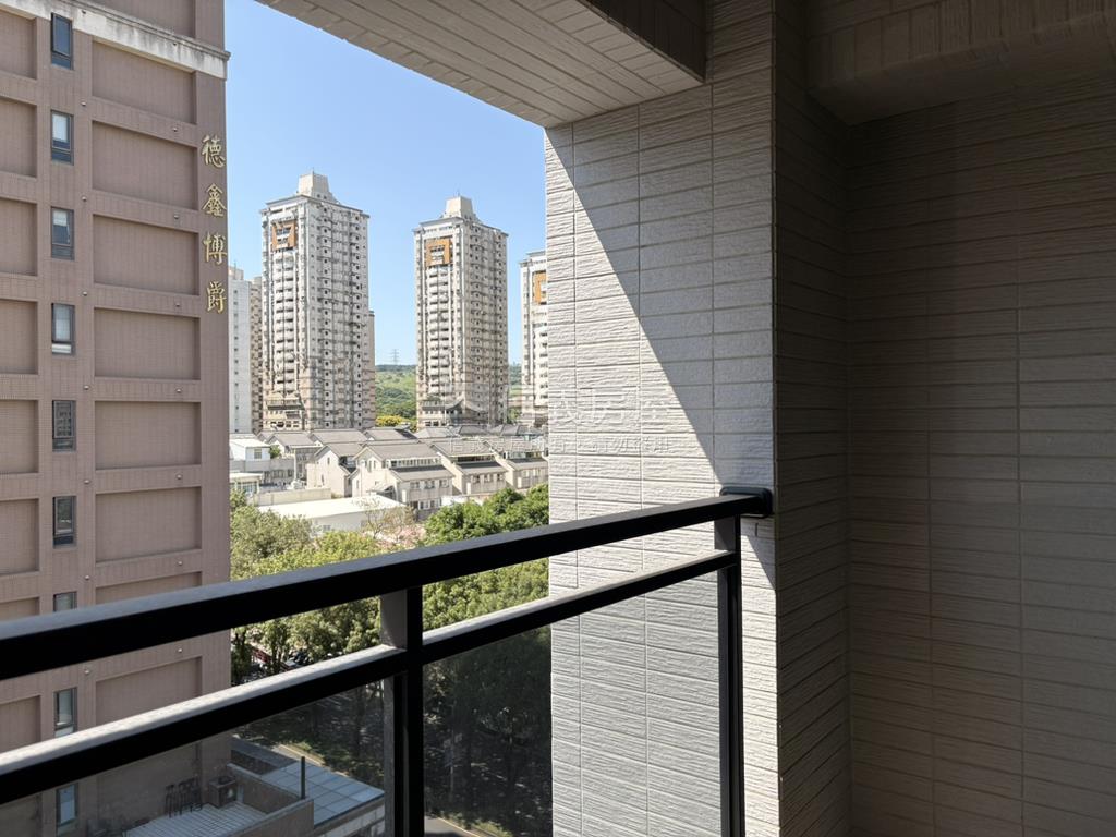★近中科小豪宅附平面車位房屋室內格局與周邊環境