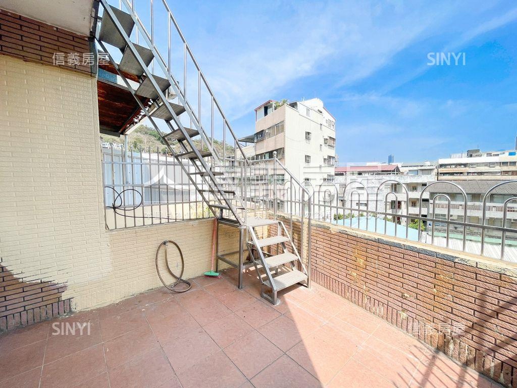 哈瑪星邊間採光美透天讚房屋室內格局與周邊環境