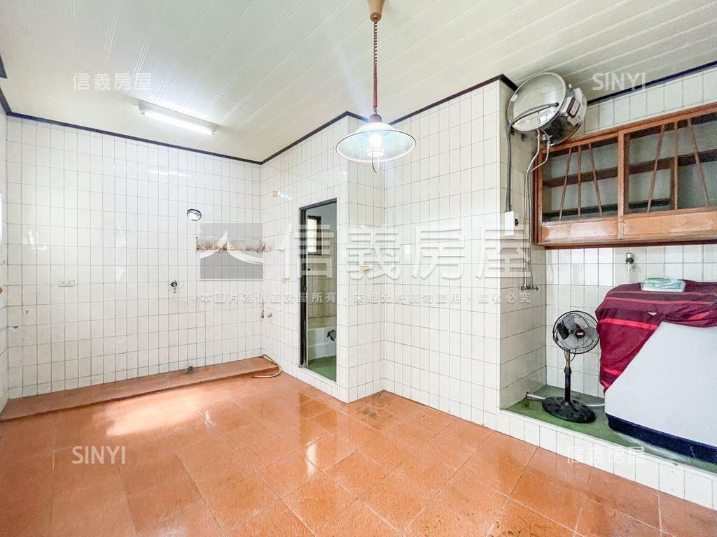 哈瑪星邊間採光美透天讚房屋室內格局與周邊環境