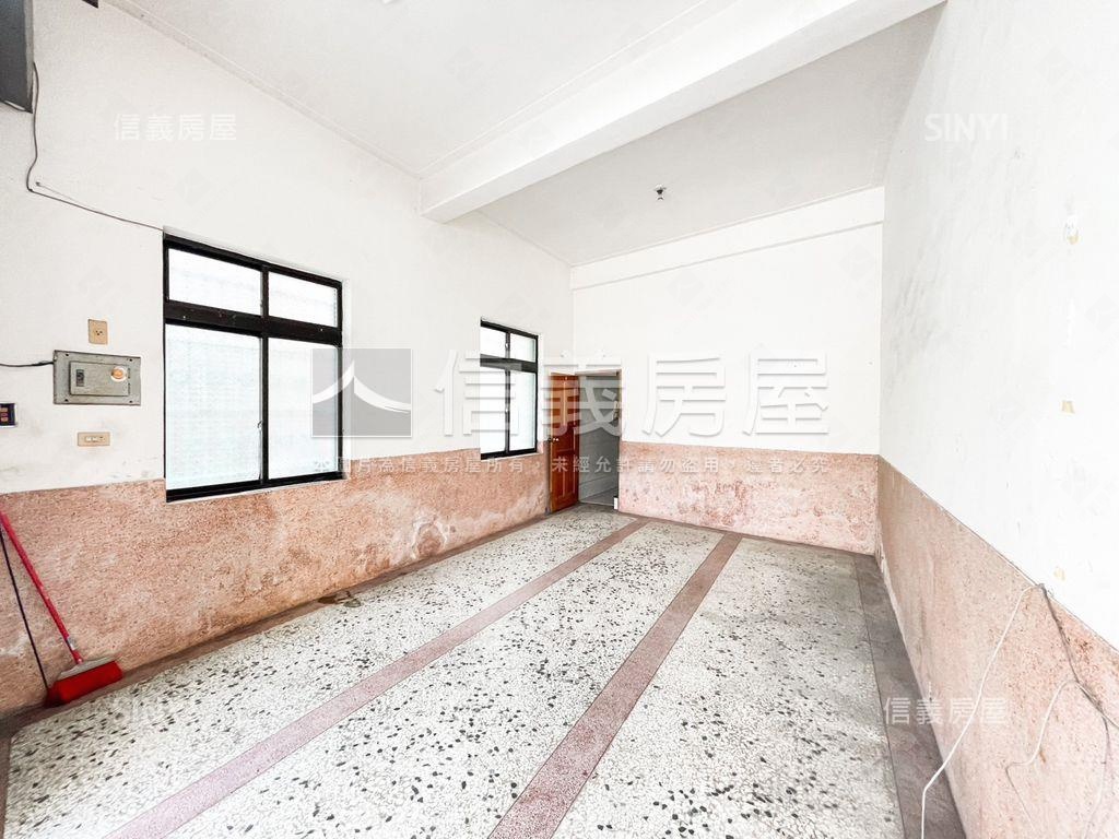 哈瑪星邊間採光美透天讚房屋室內格局與周邊環境