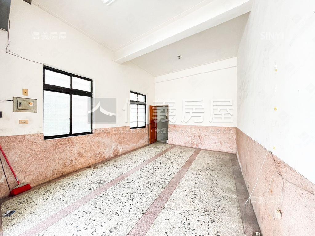 哈瑪星邊間採光美透天讚房屋室內格局與周邊環境