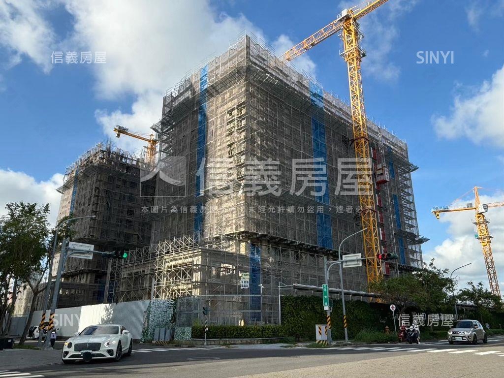 艾美新時代兩房車位房屋室內格局與周邊環境