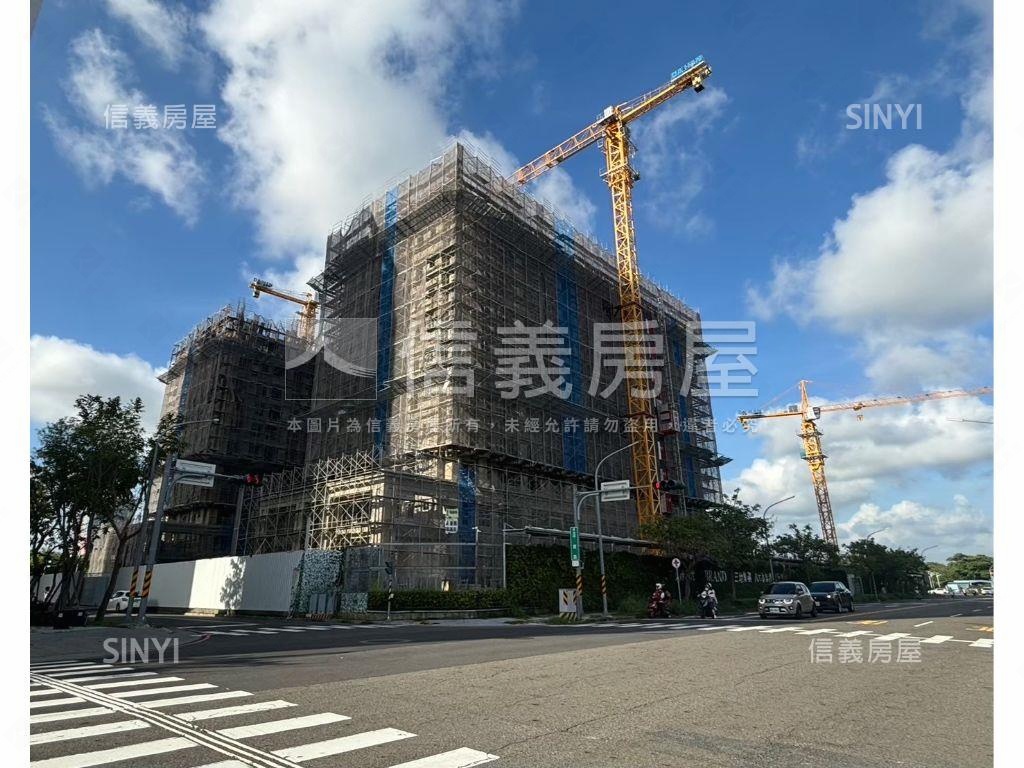 艾美新時代兩房車位房屋室內格局與周邊環境