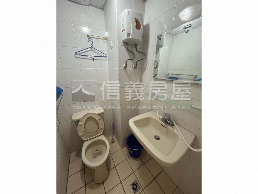 時代金鑽收租美套房ＩＩＩ房屋室內格局與周邊環境