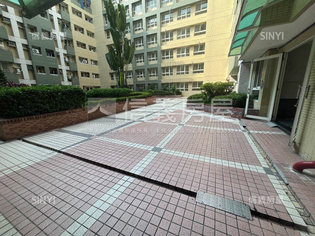 時代金鑽收租美套房ＩＩＩ房屋室內格局與周邊環境