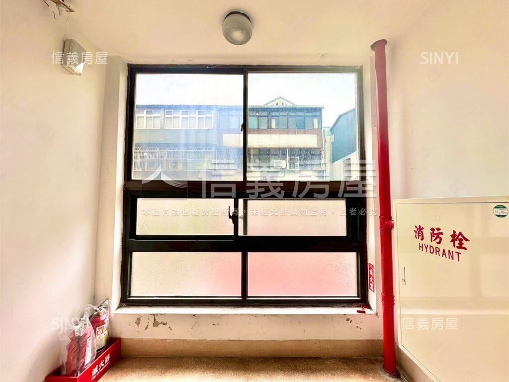 和平華廈電梯３房２衛房屋室內格局與周邊環境