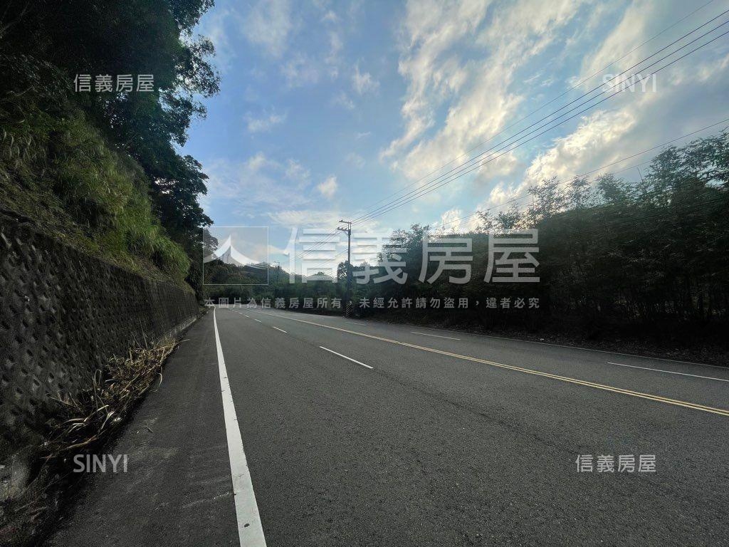 台三線旁獅潭和興土地房屋室內格局與周邊環境