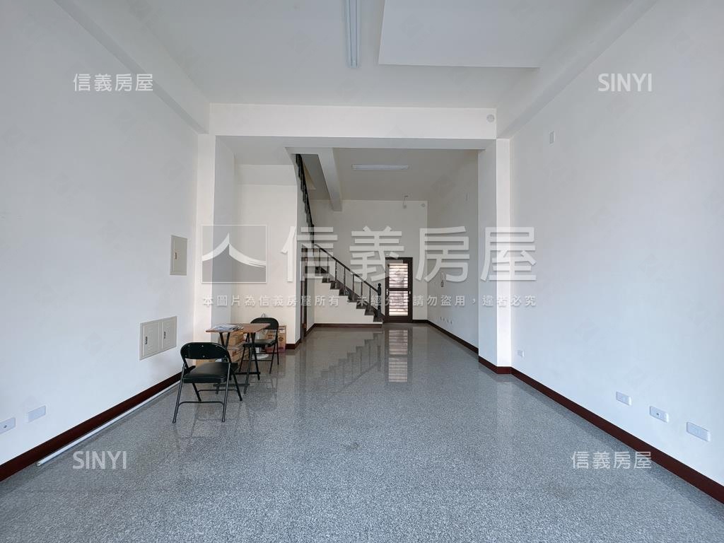 近市場商圈臨路黃金店住Ｂ房屋室內格局與周邊環境