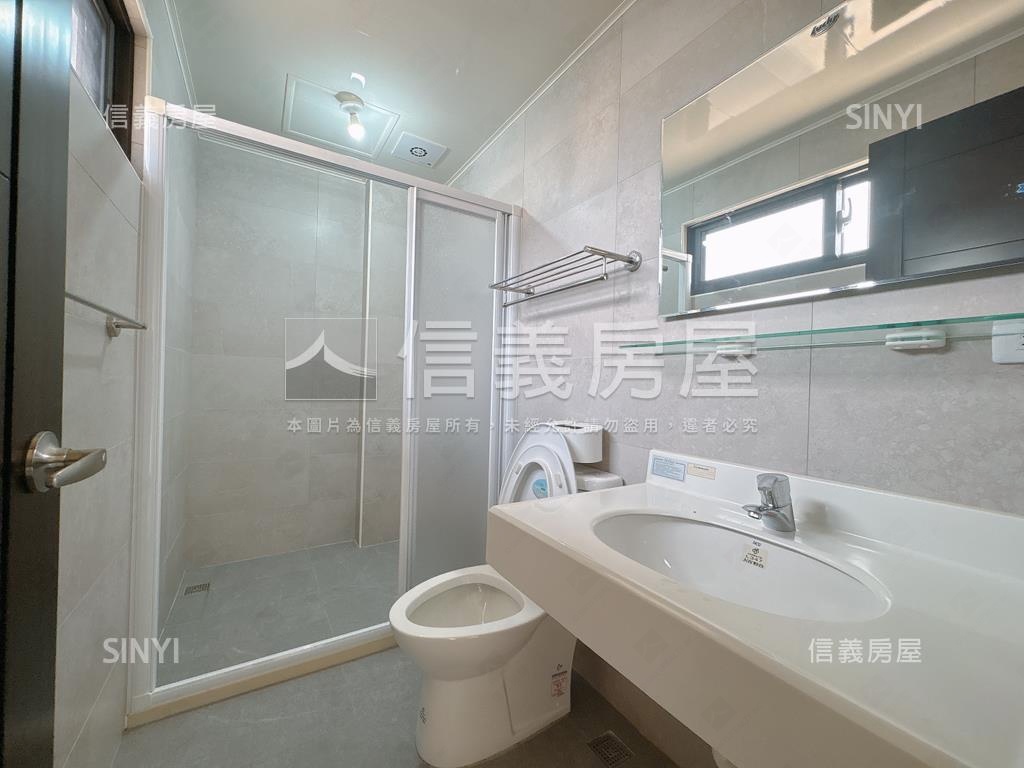 近市場商圈臨路黃金店住Ｂ房屋室內格局與周邊環境