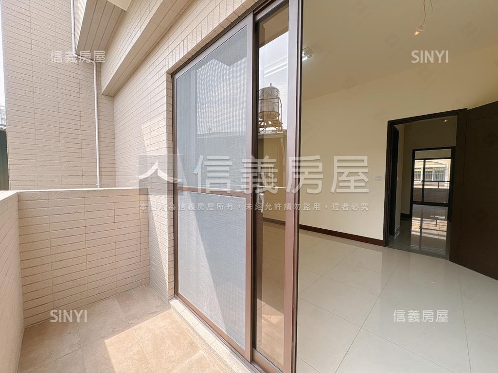 近市場商圈臨路黃金店住Ｂ房屋室內格局與周邊環境