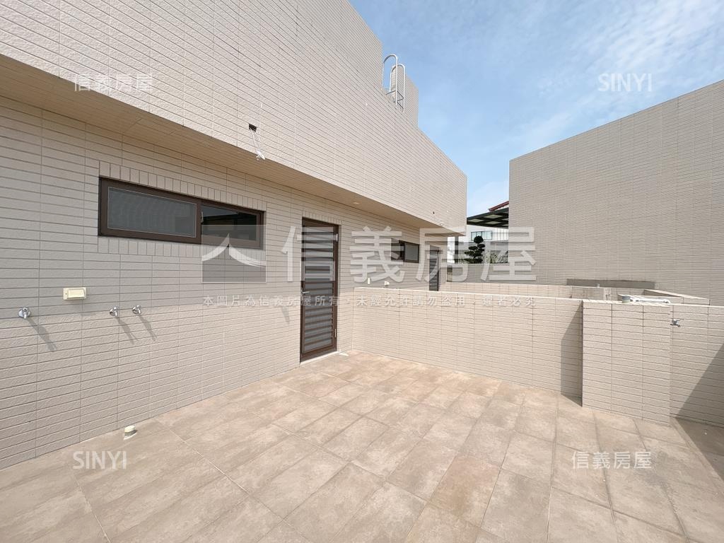 近市場商圈臨路黃金店住Ｂ房屋室內格局與周邊環境