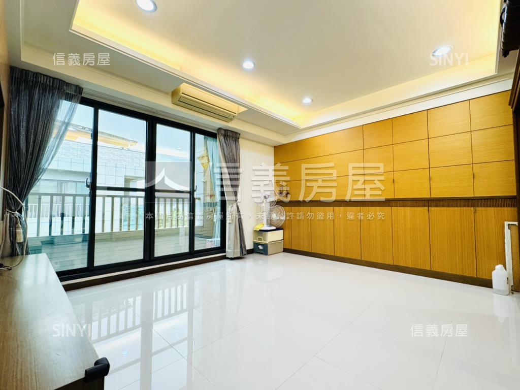 館前日光邊間大地坪雙車透房屋室內格局與周邊環境