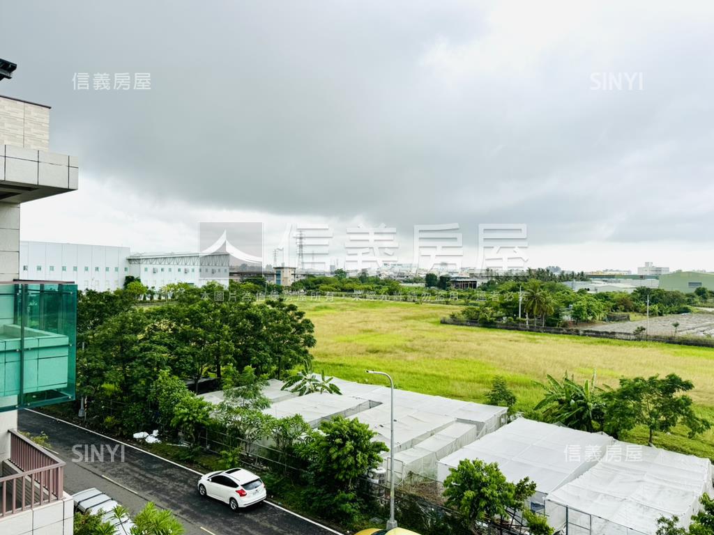 館前日光邊間大地坪雙車透房屋室內格局與周邊環境