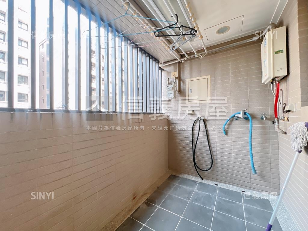 富宇晴綻花園精美裝潢三房房屋室內格局與周邊環境