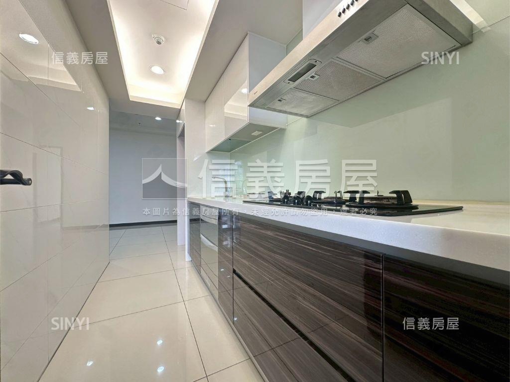 賦格律採光三房房屋室內格局與周邊環境