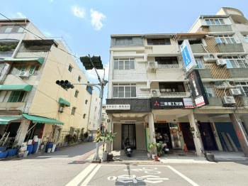 近萬家福正街邊間採光美透