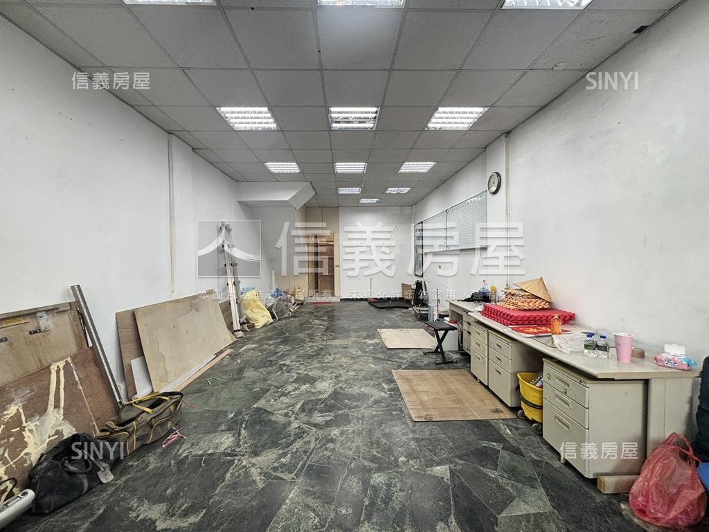 中山二路‧金店面房屋室內格局與周邊環境