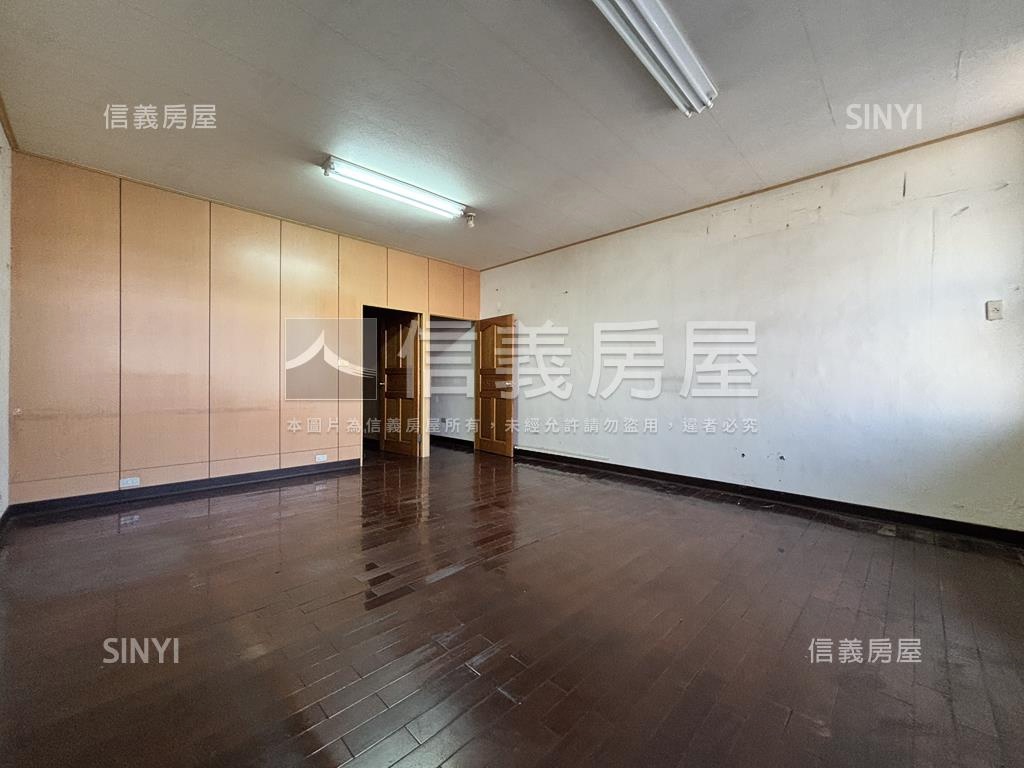 中山二路‧金店面房屋室內格局與周邊環境