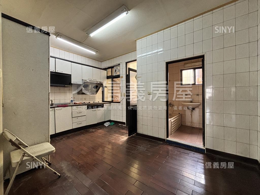 中山二路‧金店面房屋室內格局與周邊環境