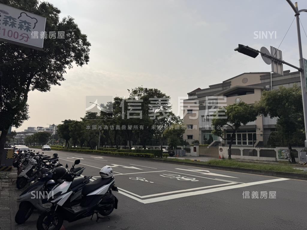 鼎佳二和視野兩房雙平車位房屋室內格局與周邊環境