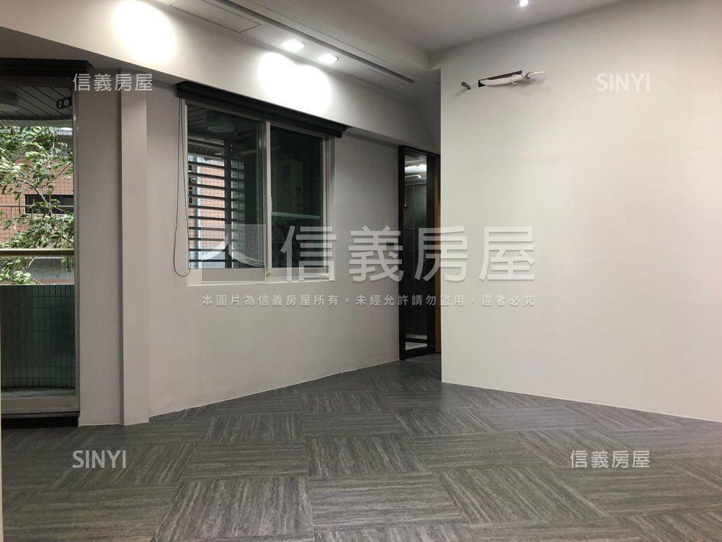 綠蔭。多功能香榭房屋室內格局與周邊環境