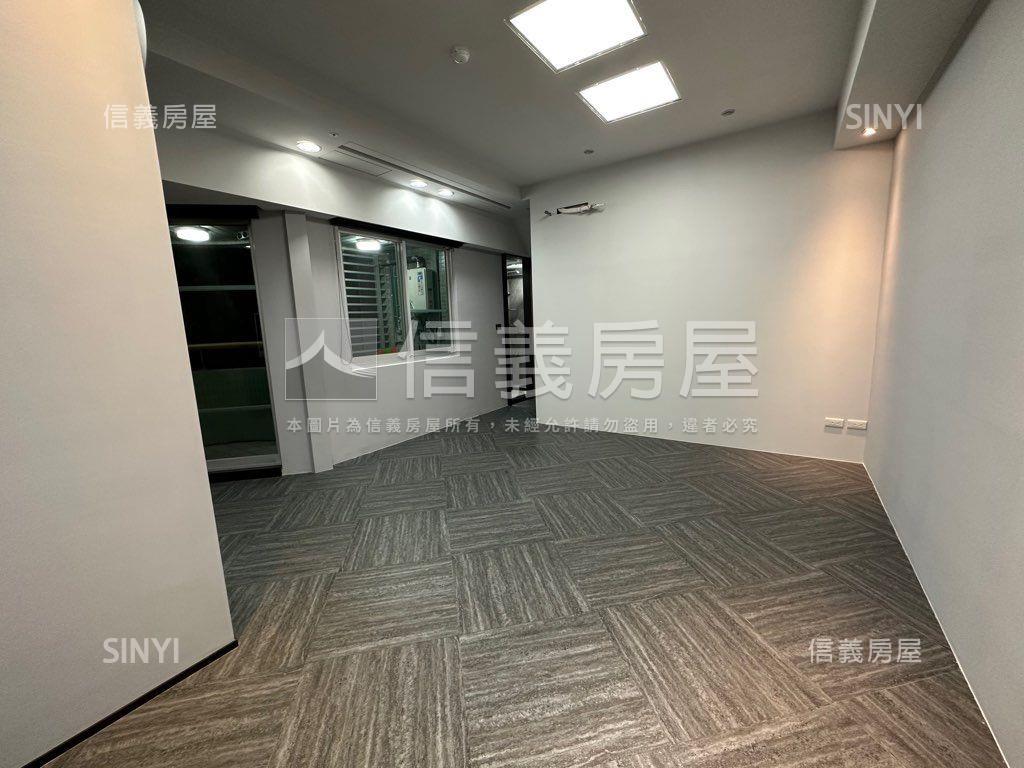 綠蔭。多功能香榭房屋室內格局與周邊環境