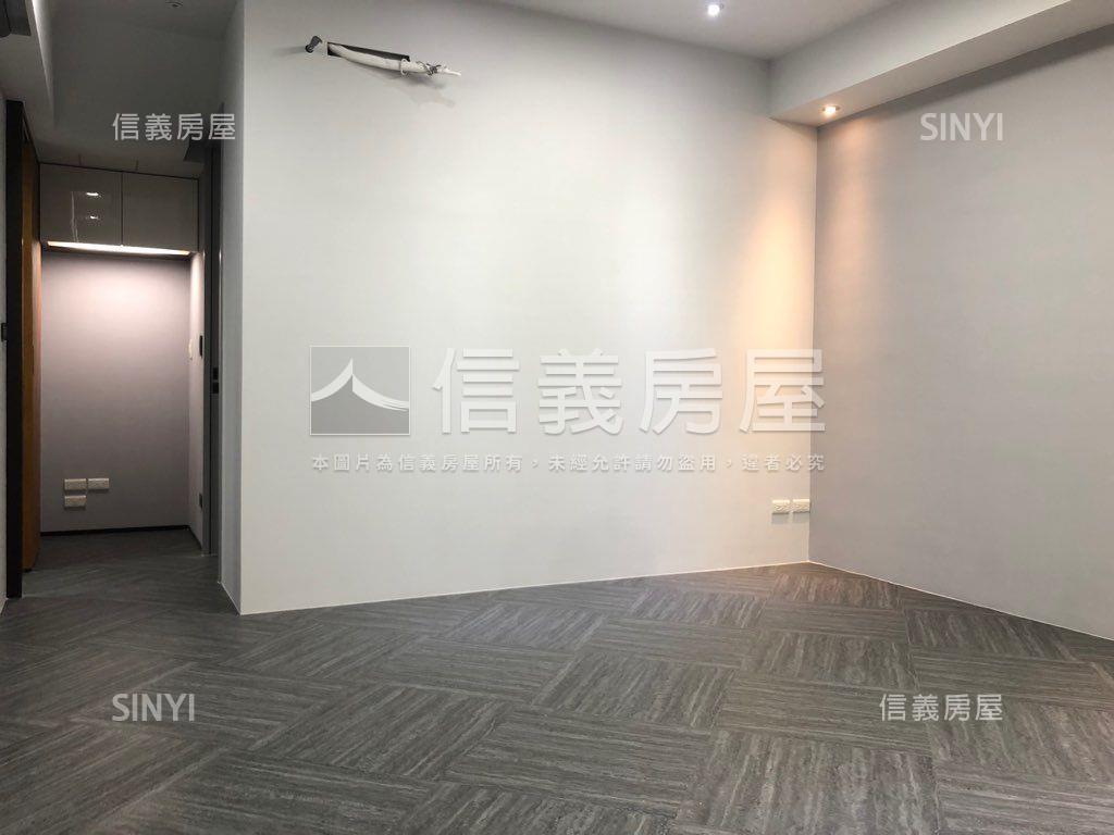 綠蔭。多功能香榭房屋室內格局與周邊環境