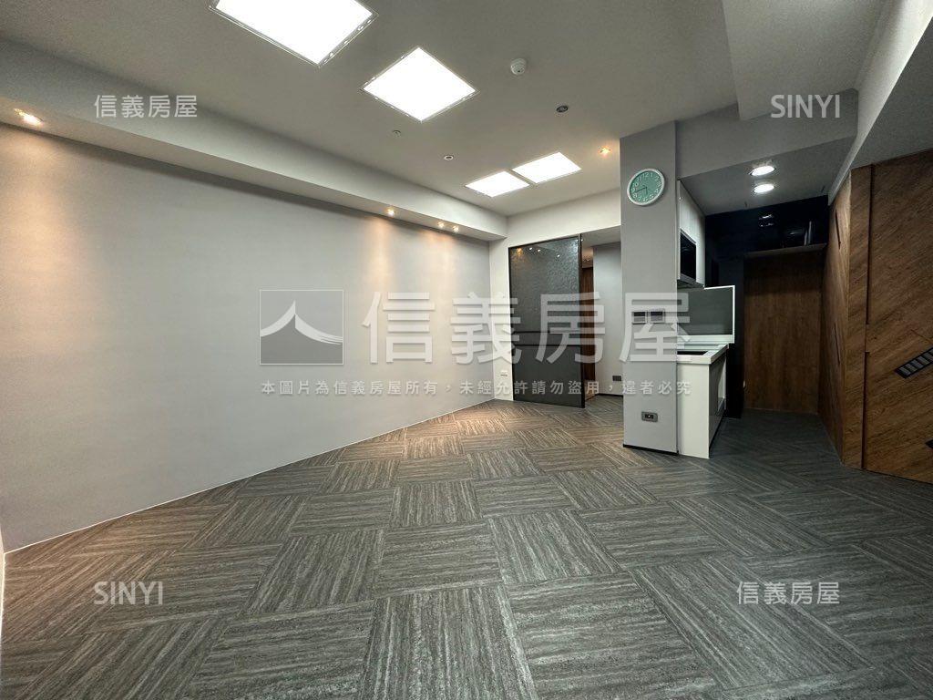 綠蔭。多功能香榭房屋室內格局與周邊環境