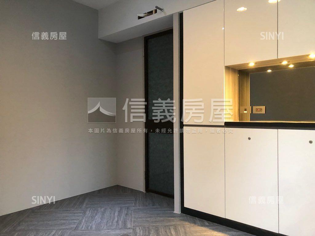 綠蔭。多功能香榭房屋室內格局與周邊環境