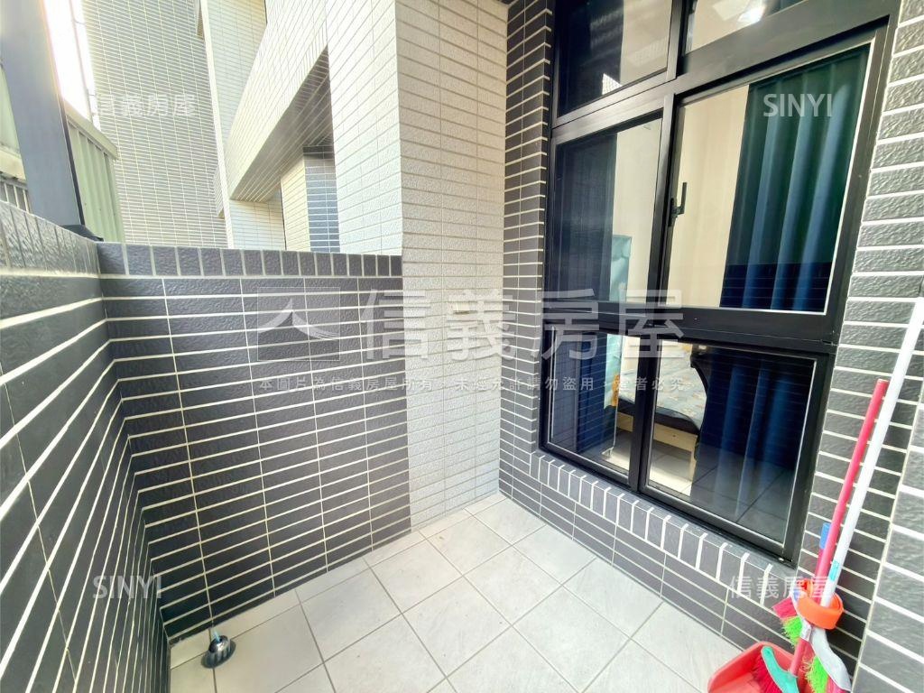 專風華露臺３房車位房屋室內格局與周邊環境