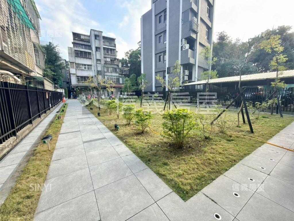 專風華露臺３房車位房屋室內格局與周邊環境