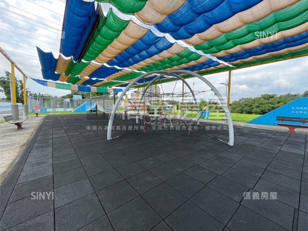 專風華露臺３房車位房屋室內格局與周邊環境