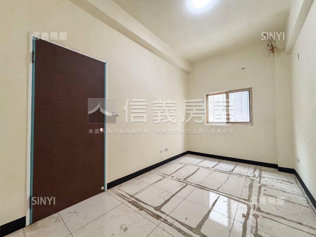 仁武仁勇路正路透天房屋室內格局與周邊環境