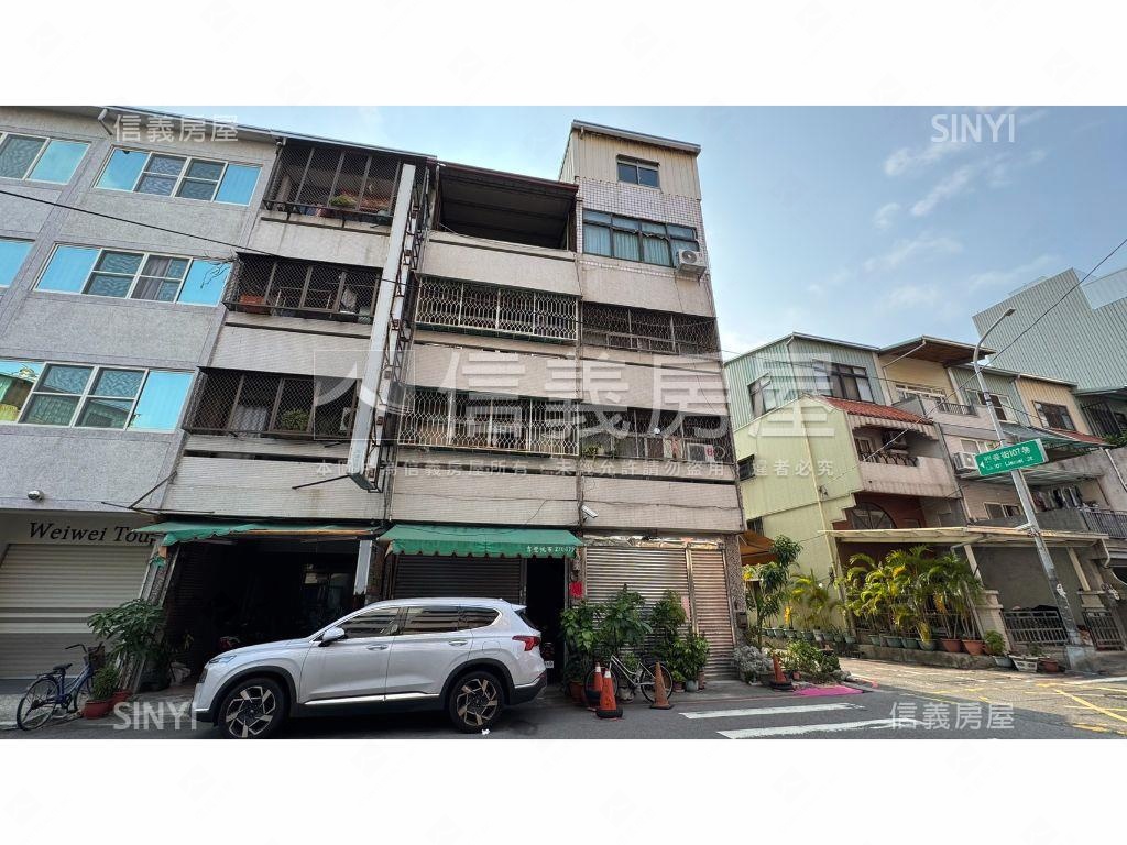 逢甲超值臨路透店房屋室內格局與周邊環境
