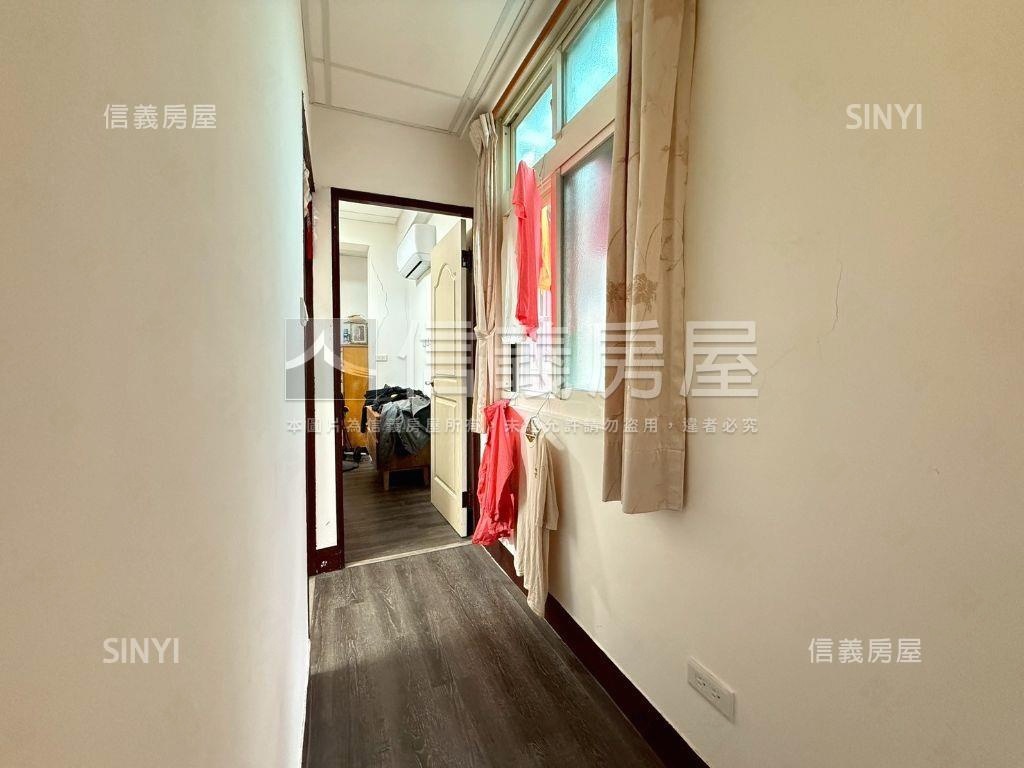 三樓雙拼公寓美妝潢房屋室內格局與周邊環境