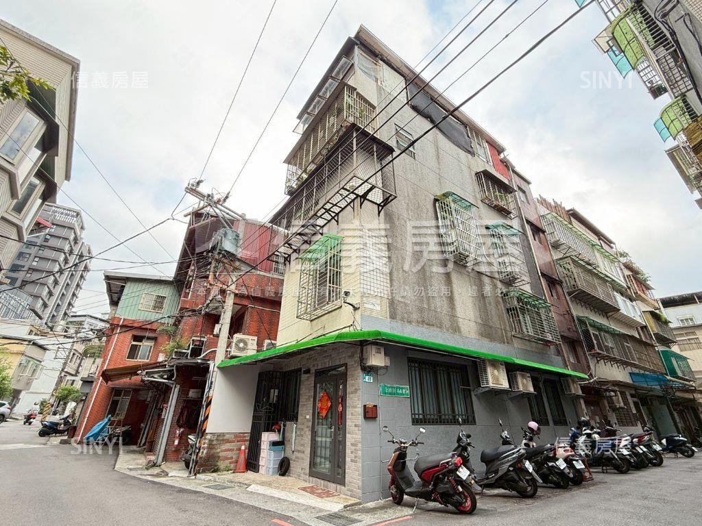 三樓雙拼公寓美妝潢房屋室內格局與周邊環境