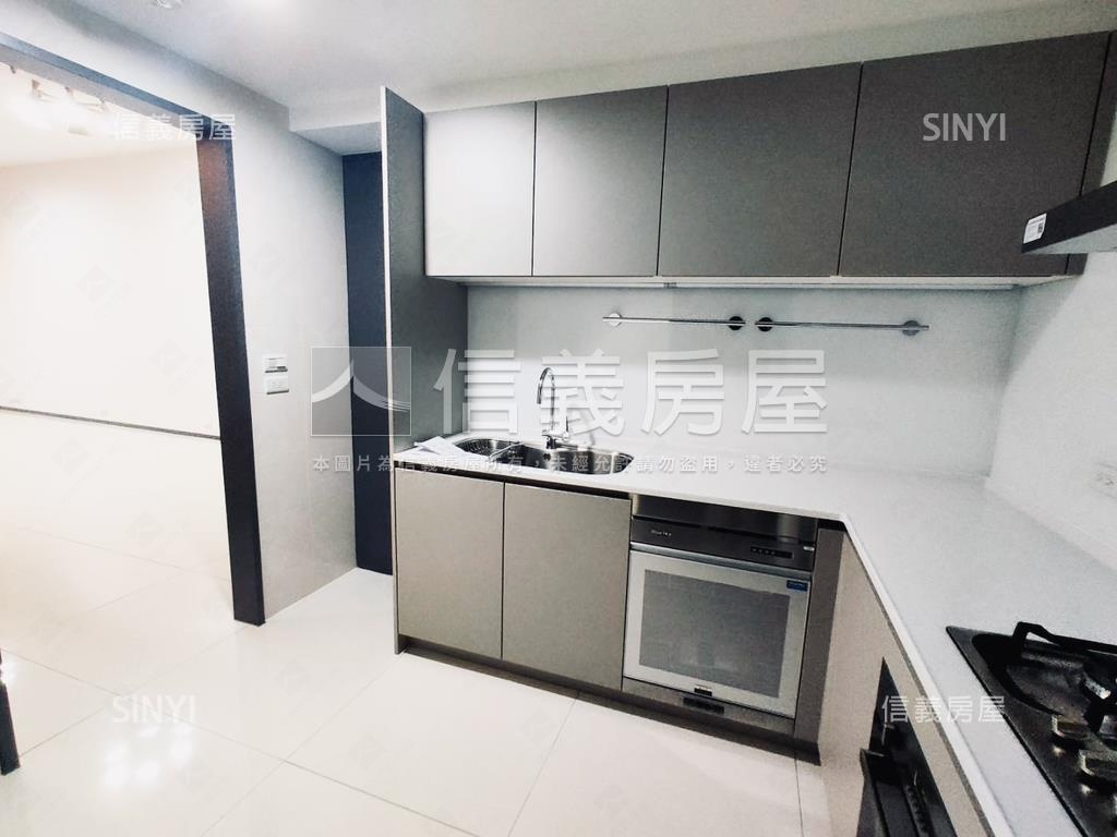 璞真永吉鋼骨高樓美景３房房屋室內格局與周邊環境