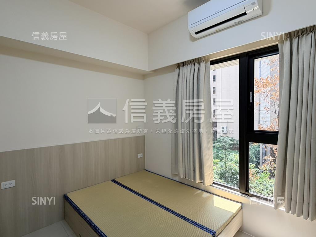 捷運旁雙衛浴開窗兩房車位房屋室內格局與周邊環境