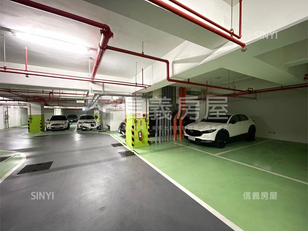 近未來巨蛋．朝南兩房平車房屋室內格局與周邊環境